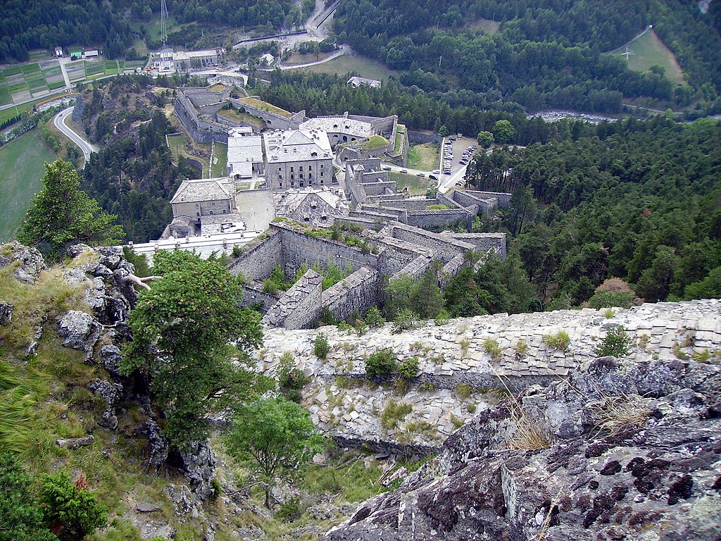 DALLA PIANURA DELLE RISAIE ALLE ALPI