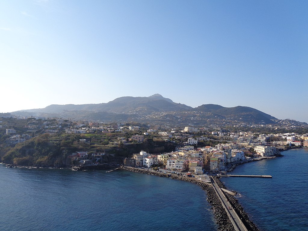 Soggiorno terme e mare Ischia in Frecciarossa