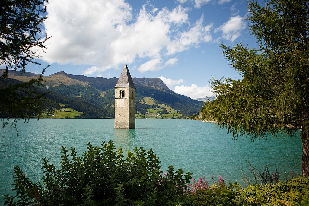 Campanile sommerso del Lago di Resia e Giardini Trauttmandorf