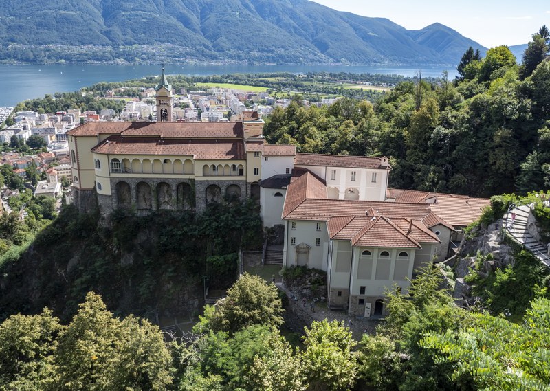 NAVIGAZIONE LAGO MAGGIORE e LOCARNO MADONNA DEL SASSO NAVIGAZIONE LAGO MAGGIORE e LOCARNO MADONNA DEL SASSO