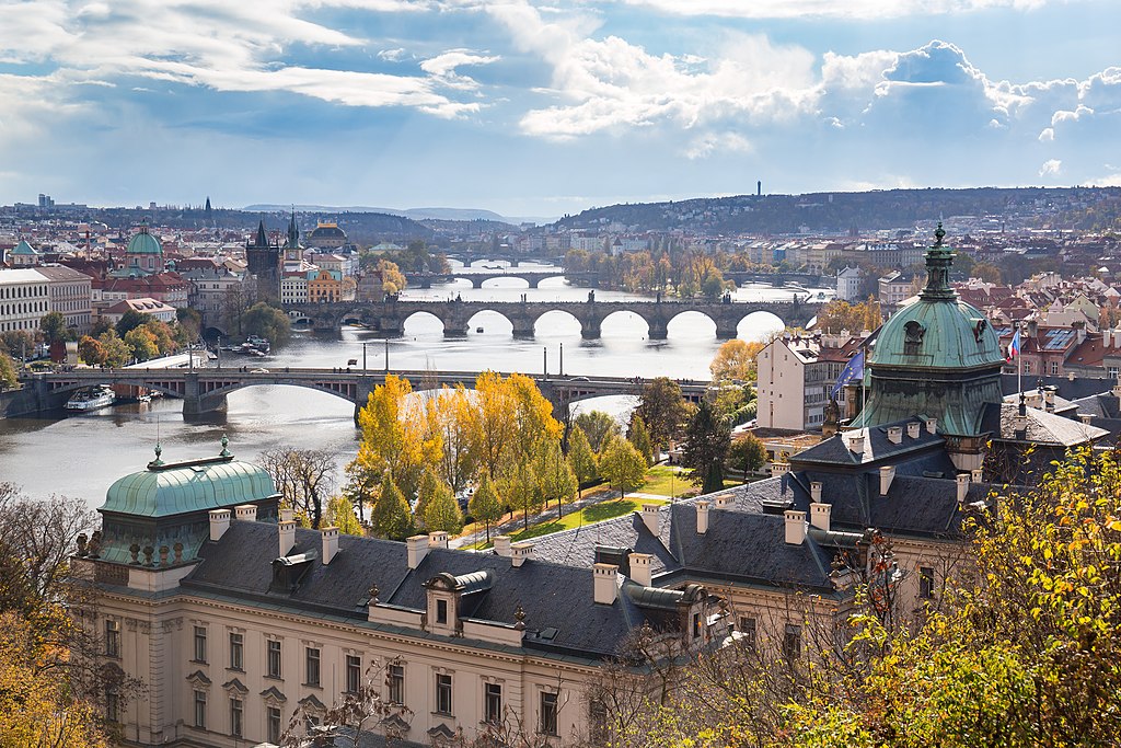 AFFASCINANTE PRAGA