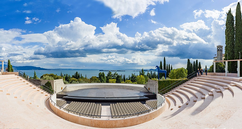 Lago di Garda: Vittoriale degli italiani, Gardone e Salo’